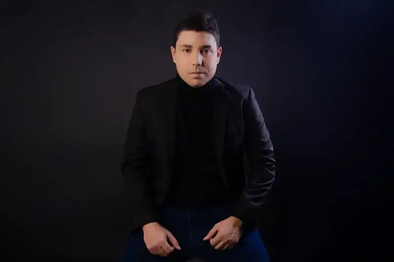 Retrato profissional em Salvador realizado no GF Studio no Caminho das Árvores